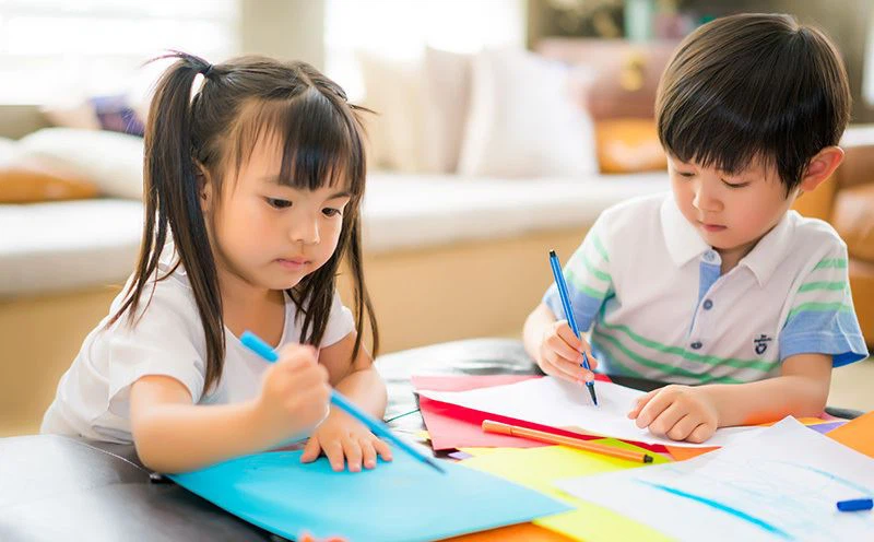 Do classroom lighting in kindergartens and art schools meet relevant national standards