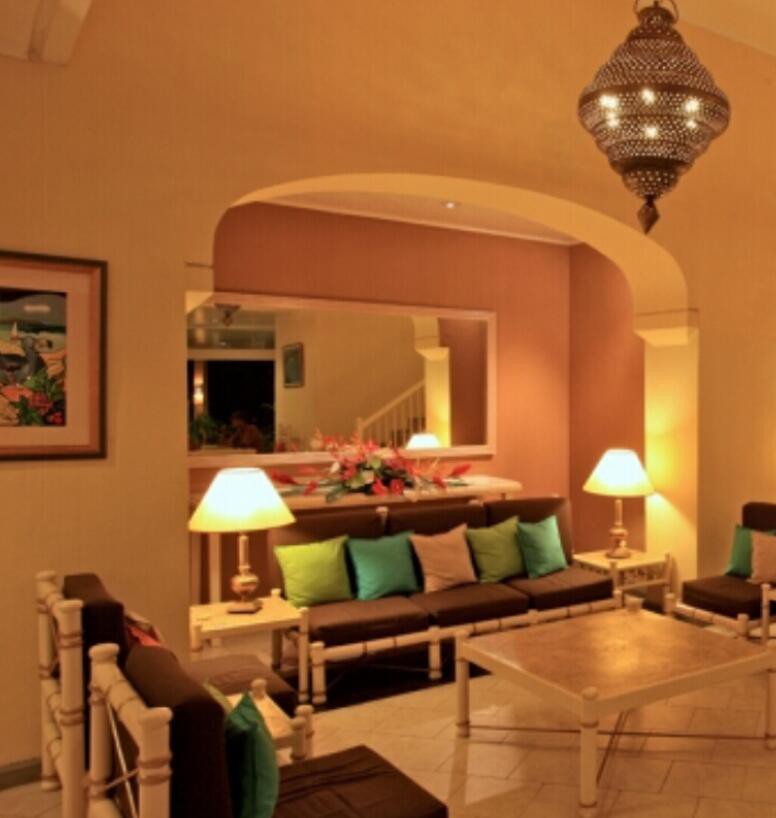 What kind of lighting environment does a smart home need