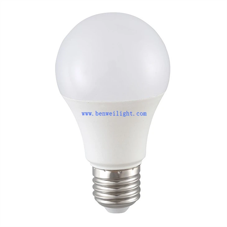 warm white light bulb