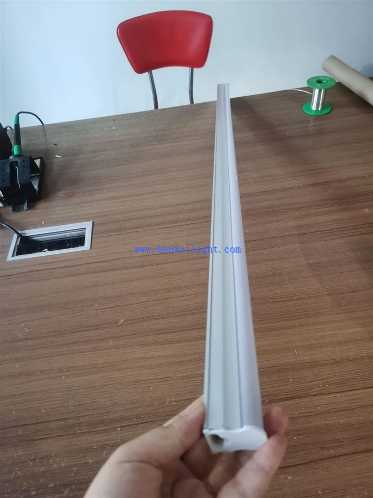 18W T5 LED Tube with Brackets and Cable