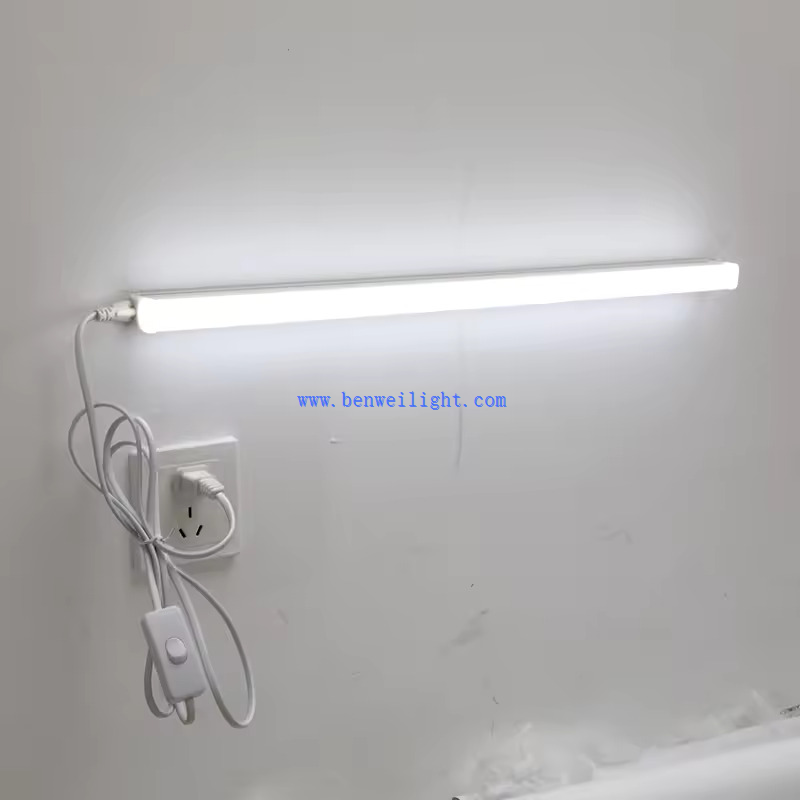 T5 Linkable Integrated LED Tube Light fixture with switch 4 T5 Linkable Integrated LED Tube Light fixture with switch 4