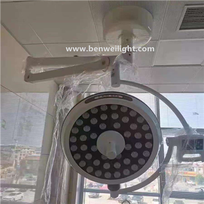 Medical Equipment Operating Lamp Ceiling Mounted LED Surgical Light